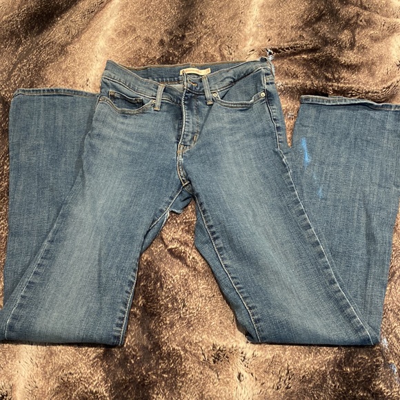 Levi’s - Picture 2 of 5